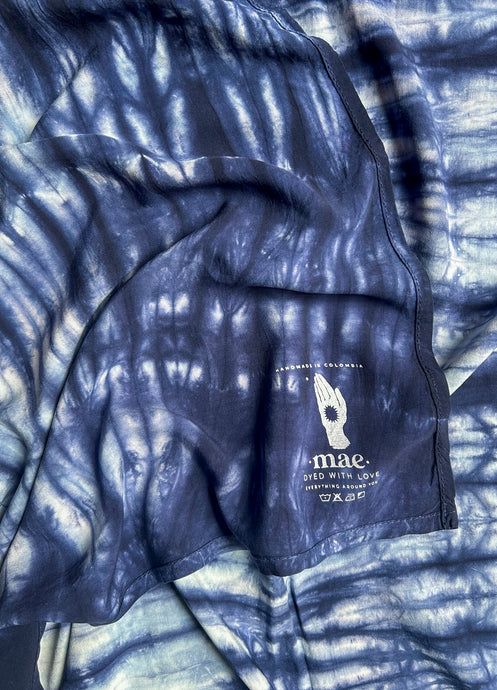 Pareo / Sarong sin  fleco decorativo

Prendas para el verano, la playa o decoración. 
Cuidadosamente teñido a Mano en Colombia. 

Producto Artesanal - Tecnica Shibori - Tie Dye

TODOS LOS PAREOS SON UNICOS ASI TENGAN CARACTERISTICAS SIMILARES

Dimensiones: 1.60 x 1.45
Verde Turquesa esmeralda pareo 
